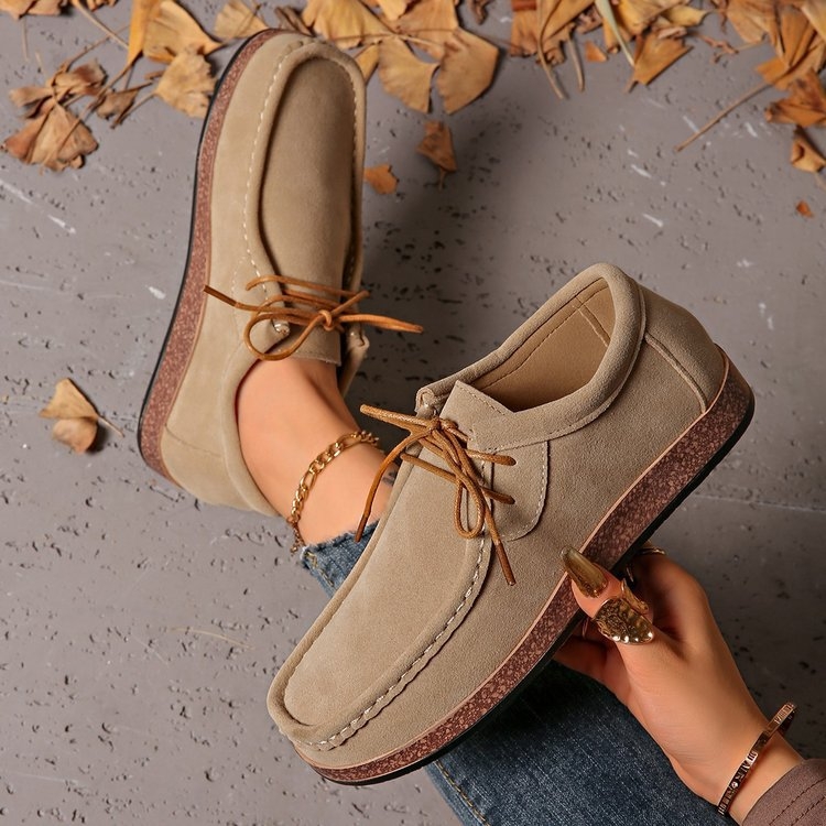 Női mindennapi lapos cipő kerek orrú, textil felsőrész, alacsony szárú, középmagas sarok 3-5 cm, egyszínű