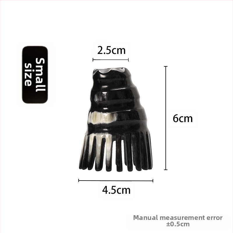 Χτένα μαλάξης τριχωτού της κεφαλής από φυσικό κέρατο, με κυλινδρικό σχήμα και λεπτά δόντια (Υλικό: φυσικό κέρατο; Σχήμα: κυλινδρικός σχήμα; Δόντια: λεπτά; Χρήση: μασάζ τριχωτού κεφαλής)