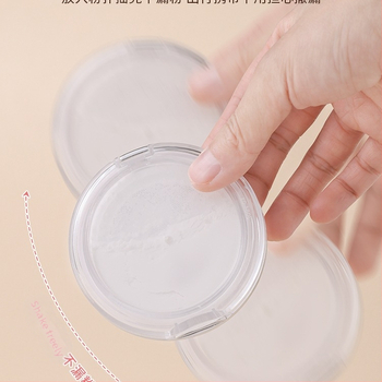 Kompakti dėžutė pipirų milteliams, nepralaidi, su elastine grotele, didelė talpa.