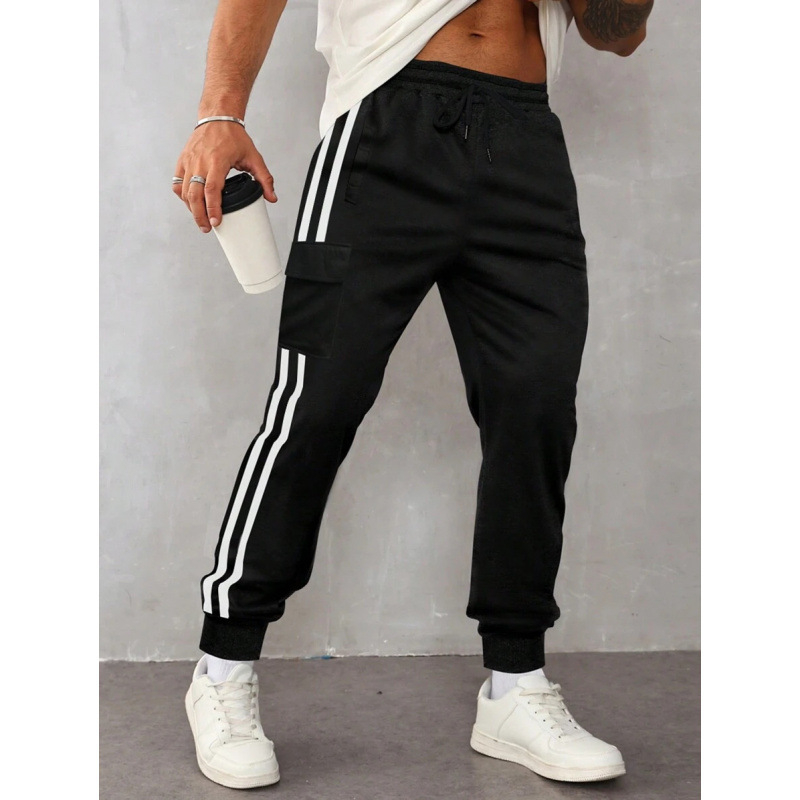 Vyrinės kelnės dryžiais, šoninės kišenės su flap ir raišteliu juosmeniui, laisvas kirpimas, 9/10 ilgio, medžiaga CVC