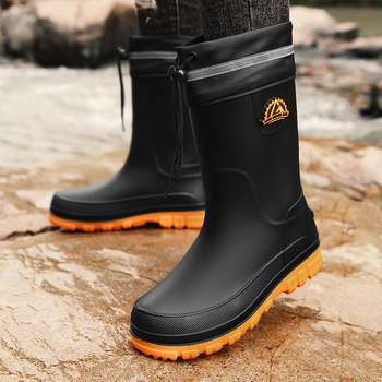 Ανδρικά μποτάκια βροχής μέχρι τη μέση της γάμπας, slip-on, με πλαστικό επάνω μέρος και σόλα καουτσούκ, αντιολισθητικά