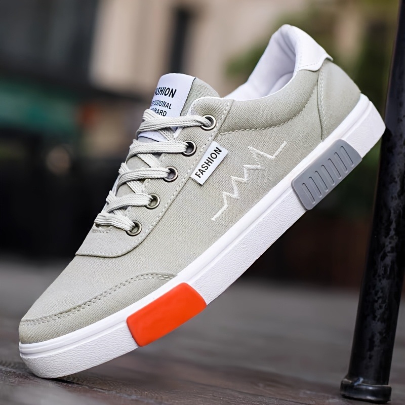 Laivų bateliai su išgraviruotu sparno raštu, viršutinė dalis iš kanapių, odinis piršto galiukas, tekstilinė įdėklo