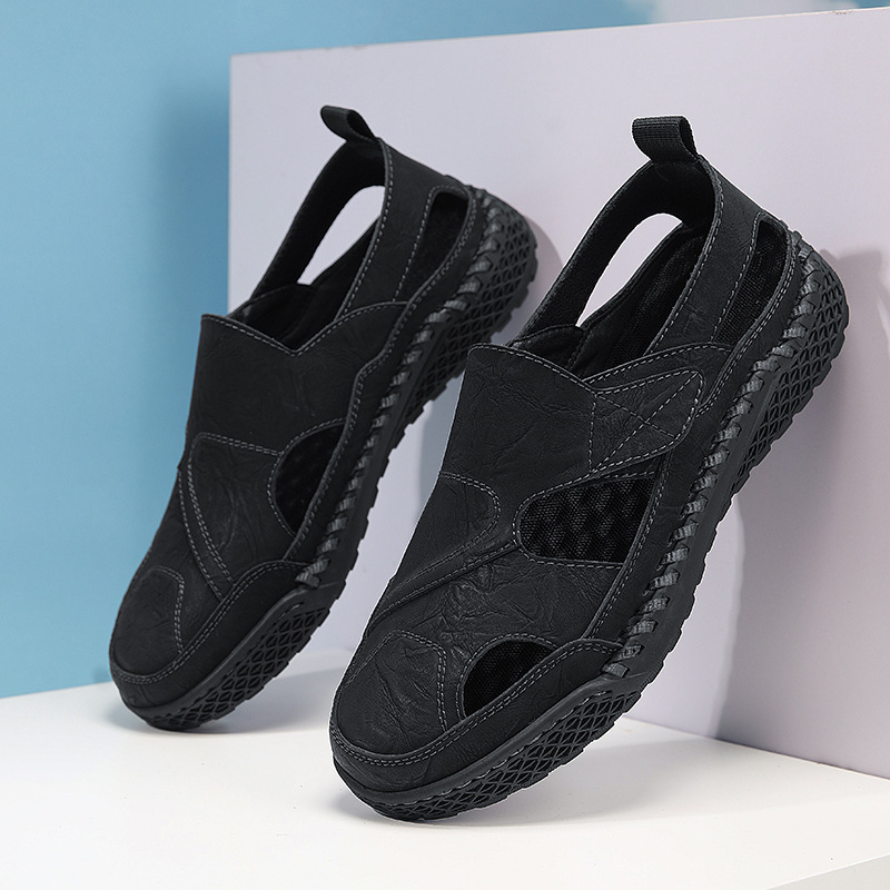 Ανδρικά καλοκαιρινά σανδάλια με διάτρητο σχέδιο, διαπνέουσα μαλακή σόλα, άνω μέρος από nubuck δέρμα, σε ρωμαϊκό στυλ