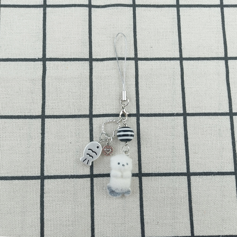 Kulcskarika – aranyos rajzolt pingvin, sarki medve és tengeri vidra – gyanta, kód: k1001, önálló csomagolás