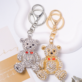 Raktų pakabukas su meškiuko karikatūra ir kaspinėliu, metalinis su krištolo akcentais, Korėjos stilius, kodas A-451