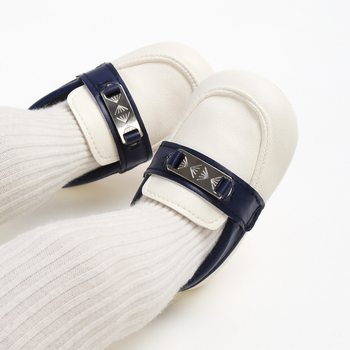 Dječje cipele s mekanom potplatom – PU gornji dio, gumeni potplat, ulošak od ovčje kože, podstava od svinjske kože