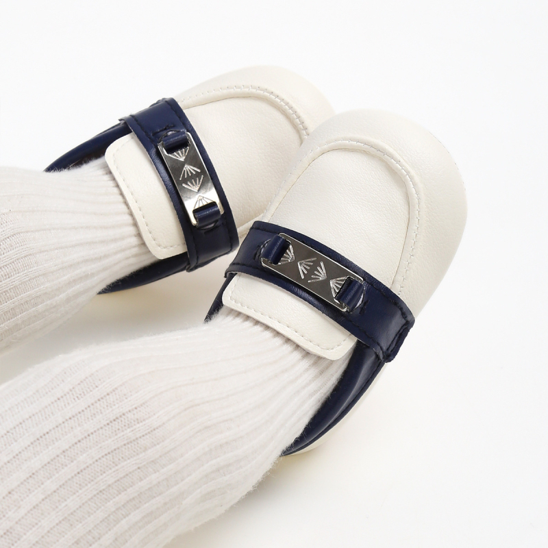 Dječje cipele s mekanom potplatom – PU gornji dio, gumeni potplat, ulošak od ovčje kože, podstava od svinjske kože