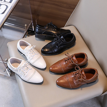 PU odos berniški bateliai - smailus nosis, britų stilius, priekyje raišteliai, kvėpuojantys ir atsparūs dėvėjimui, gumos padas