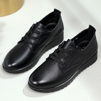 Sieviešu PU ādas kurpes — apaļa purngala, bieza papēdis 6–8 cm, gumijas zole, ikdienas stilā ar šņorēm