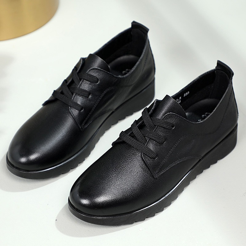 Sieviešu PU ādas kurpes — apaļa purngala, bieza papēdis 6–8 cm, gumijas zole, ikdienas stilā ar šņorēm