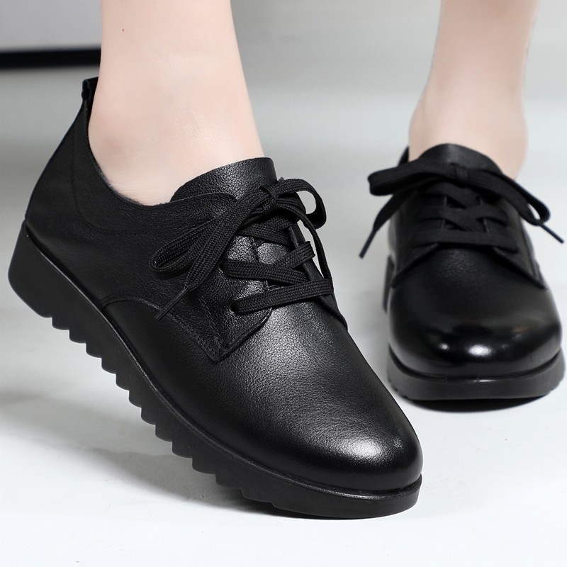 Sieviešu PU ādas kurpes — apaļa purngala, bieza papēdis 6–8 cm, gumijas zole, ikdienas stilā ar šņorēm