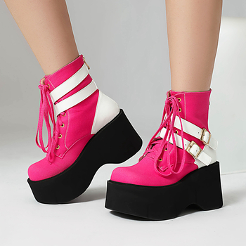 Sieviešu zābaki ar aizmugurējo rāvējslēdzēju, klinveida papēdis (>8 cm), augšējā daļa no auduma, pamatne no putām, iekšējā oderēšana no mākslīgas kažokādas — rudens-zima 2024