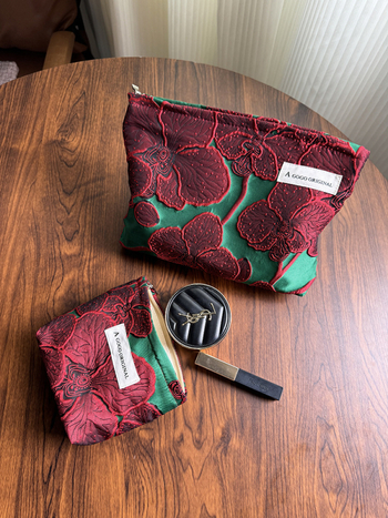 Τσάντα μακιγιάζ από πολυεστέρα με ρετρό τρισδιάστατο ανάγλυφο ύφασμα, φλοράλ μοτίβο, επένδυση καμβά, αναπνεύσιμη αποθήκευση για καθημερινή χρήση