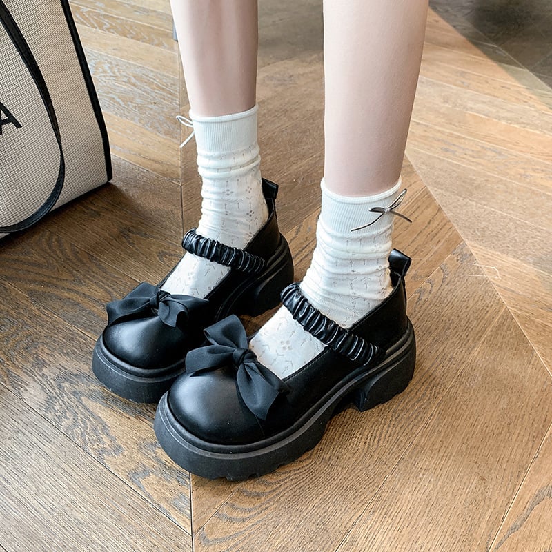 Mary Jane kurpes ar apaļu purnu, PU augšdaļa, vidēja papēža augstums 3–6 cm, T-bar siksna