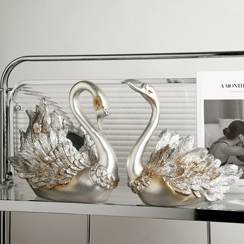 Стойка за вино във форма на лебед — декоративна смолна фигура, луксозен стил