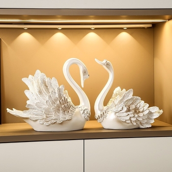 Стойка за вино във форма на лебед — декоративна смолна фигура, луксозен стил