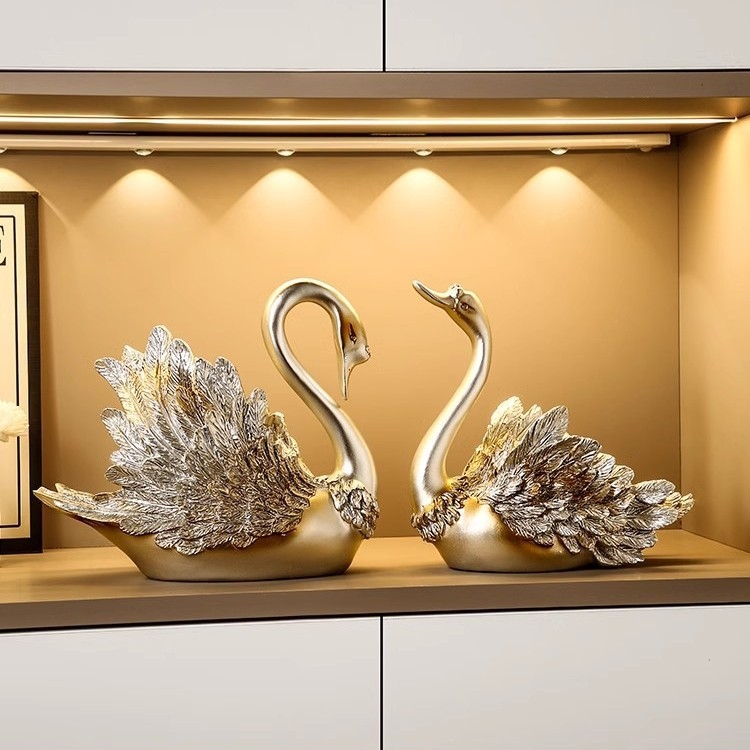 Suport de vin în formă de lebădă — rășină, stil lux