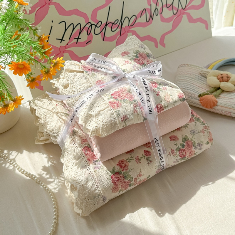 Pastorális stílusú mosott pamutból készült 4 részes ágyneműkészlet, csipke szövés, reaktív nyomtatás, súly 2000–2500 g/m²