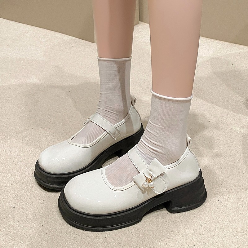 Mary Jane loafers: στρογγυλή μύτη, PU πάνω μέρος, φτέρνα 3–5 εκ., αγκράφα