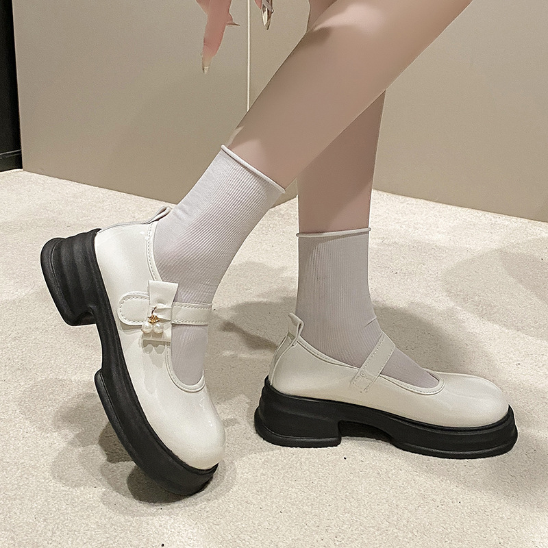 Mary Jane loafers: στρογγυλή μύτη, PU πάνω μέρος, φτέρνα 3–5 εκ., αγκράφα