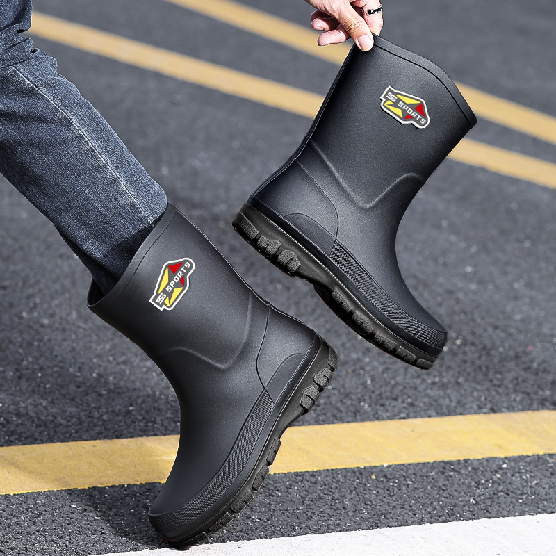 Vīriešu vidēja garuma lietus zābaki no PVC, plastmasas zole, mākslīgās kažokādes iekšpuse, Slip-On