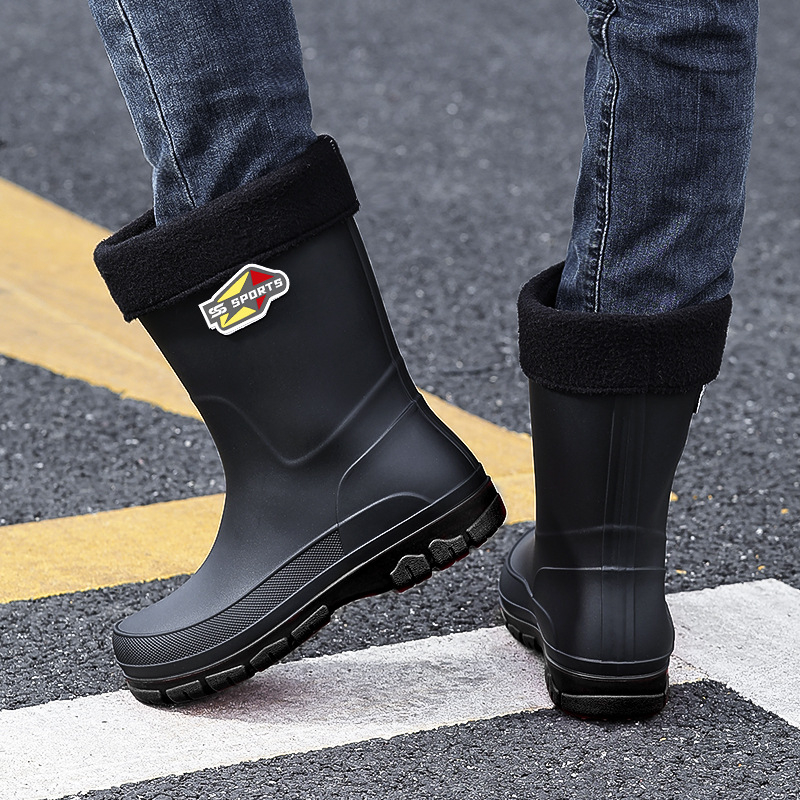 Vīriešu vidēja garuma lietus zābaki no PVC, plastmasas zole, mākslīgās kažokādes iekšpuse, Slip-On