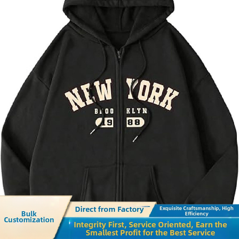 Kapucnis cipzáros pulóver alfanumerikus nyomtatással, laza szabású, japán-koreai városi stílus, 70–80% poliészter