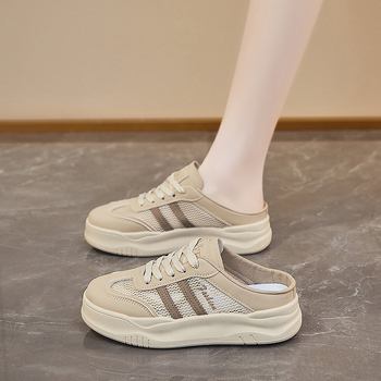 Γυναικεία slip-on παπούτσια: τετράγωνη μύτη, επάνω συνθετικό PU, ριγέ σχέδιο, επίπεδη σόλα