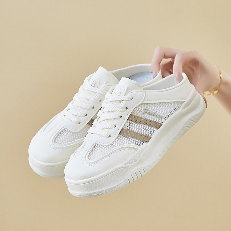 Γυναικεία slip-on παπούτσια: τετράγωνη μύτη, επάνω συνθετικό PU, ριγέ σχέδιο, επίπεδη σόλα