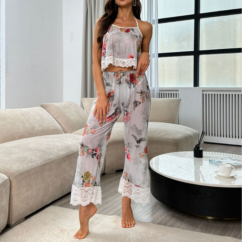 Halters kakla nakts komplekts ar atvērtu muguru, režģa raksts, poliesters