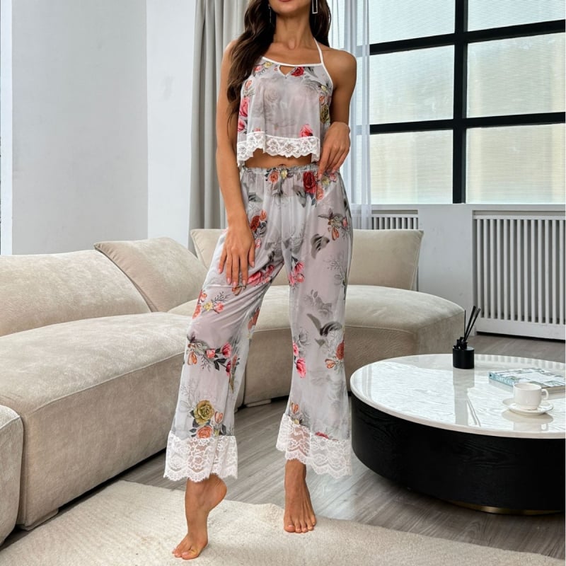 Halters kakla nakts komplekts ar atvērtu muguru, režģa raksts, poliesters