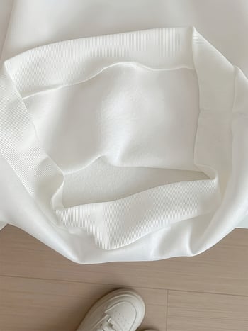 Γυναικεία κοντή φούτερ με κουκούλα – Σχέδιο Νέα Υόρκη και εκτύπωση `All s Have Dreams`; Μοτίβο: Letters/Numbers/Text; Μανίκια: Μακριά; Μήκος: Κοντό; Υλικό: Πολυεστέρας 95%+