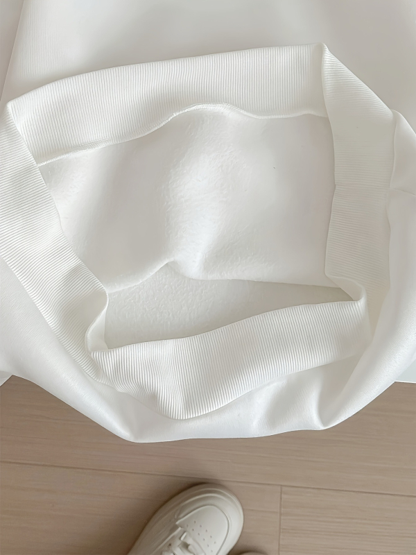 Γυναικεία κοντή φούτερ με κουκούλα – Σχέδιο Νέα Υόρκη και εκτύπωση `All s Have Dreams`; Μοτίβο: Letters/Numbers/Text; Μανίκια: Μακριά; Μήκος: Κοντό; Υλικό: Πολυεστέρας 95%+