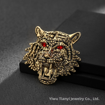 Tigro galvos broša - cinko lydinys, elektroplakavimas, unisex dekoravimas