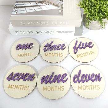 Medinės kūdikio etapo kortelės – augimo įrašas, nuotraukų rekvizitai, šiuolaikinio meno dekoras