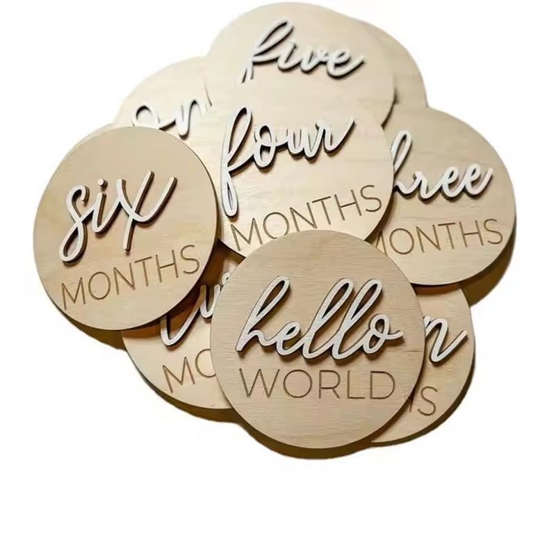 Medinės kūdikio etapo kortelės – augimo įrašas, nuotraukų rekvizitai, šiuolaikinio meno dekoras