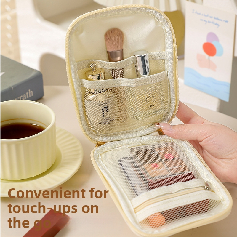 Kosmetická taška so zvislým štvorcovým tvarom, vnútorná mriežková priehradka, polyester, zips