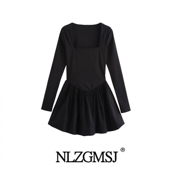 Kleita ar kvadrātveida apkakli, garām piedurknēm, tutu svārki, īss garums, poliesters