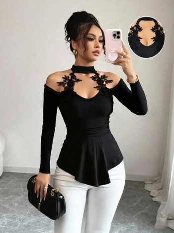 Top elegant tricotat din amestec rayon-spandex, cu guler halter, mâneci lungi, model solid, croială Slim-Fit, lungime normală.