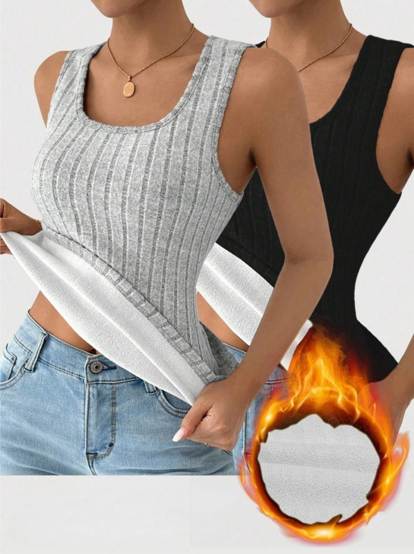 Moterų flisinis be rankovių apatinis sluoksnis, siauras kirpimas, reguliari ilgis, dryžių/langelių raštas, 90–95% poliesterio su iki 30% elastano