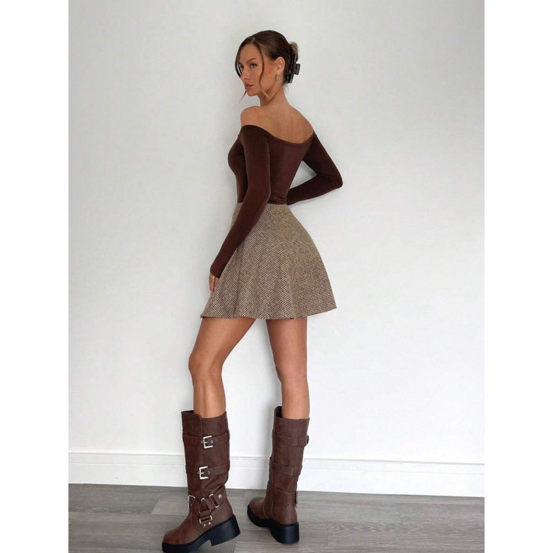 A līnijas mini svārki ar retro režģa rakstu (kokvilna dabīgā krāsojumā, CVC maisījums, neliela elastība, brīva piegriezuma)