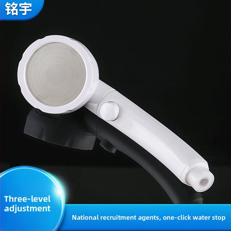 Dušas galva ar trim režīmiem, 360° griešana, ABS materiāls, ūdens taupīšana, darba spiediens 0,8 MPa