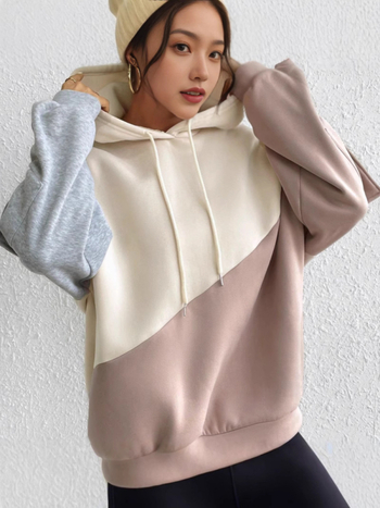 Φούτερ με κουκούλα και 3D patchwork, ελεύθερη γραμμή, πολυεστέρας 95%+, μεσαία πυκνότητα