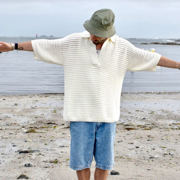 Ανδρικό πλεκτό πουκάμισο με κοντά μανίκια, V-λαιμό, στενή γραμμή, πολυεστερική ύφανση, ψηφιακή εκτύπωση