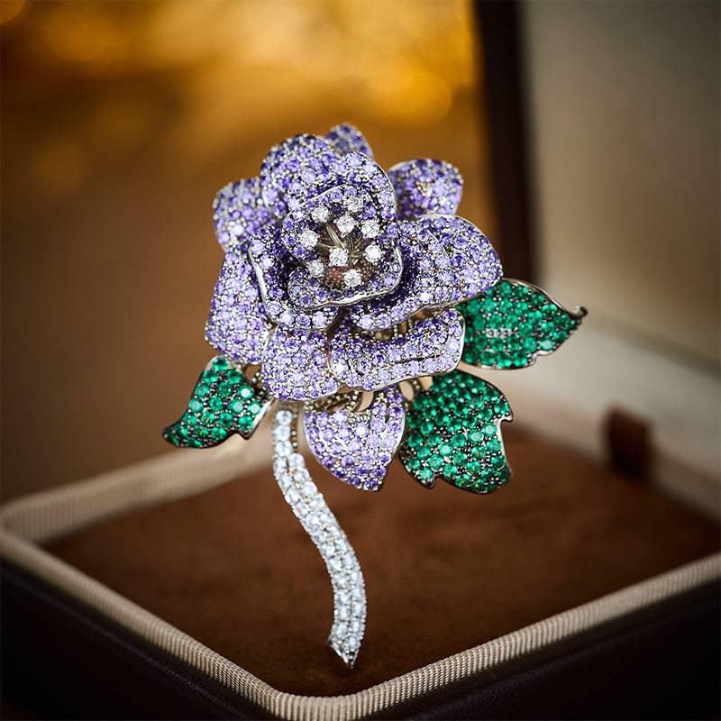 Segė: gėlė rožė, retro stilius; Medžiaga: varis; Apdirbimas: elektroplatavimas; Prekės numeris: Z-430; Prekės ženklas: Liyu Accessories