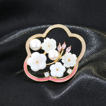 Plūmų žiedo formos broša, vario pagrindas, su deimantų įdėjimu, cirkonų įdėklas, moterims, paprastas stilius