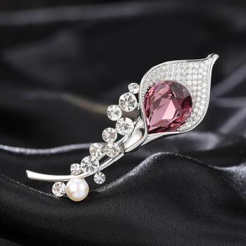 Calla Lily segė – varinė pagrindas su cirkonais ir Austrijos kristalais; moteriškas paprastas stilius; Princesės serija; modelis TXH-984