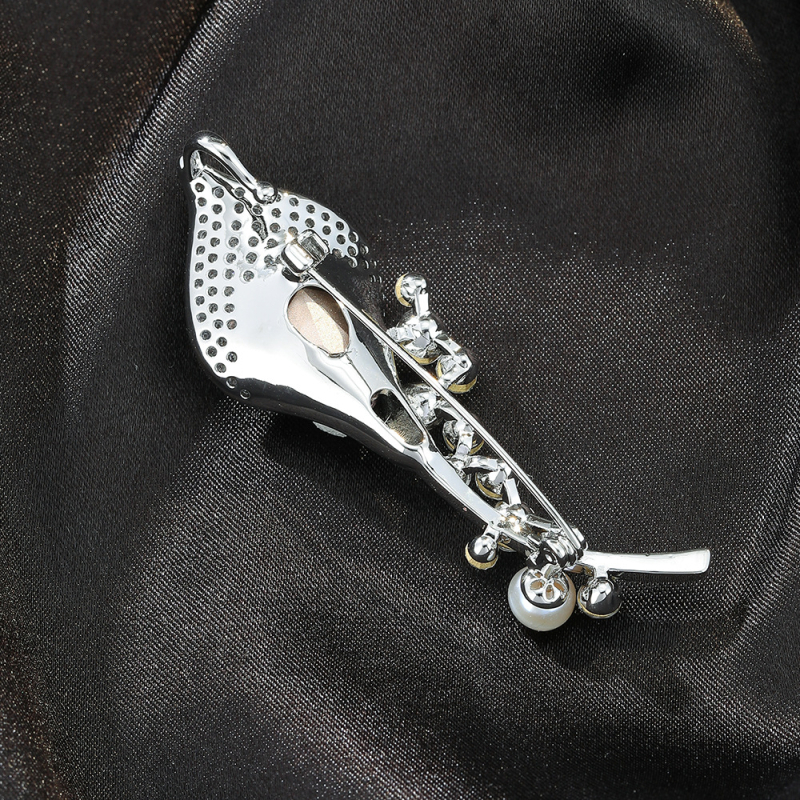 Calla Lily segė – varinė pagrindas su cirkonais ir Austrijos kristalais; moteriškas paprastas stilius; Princesės serija; modelis TXH-984