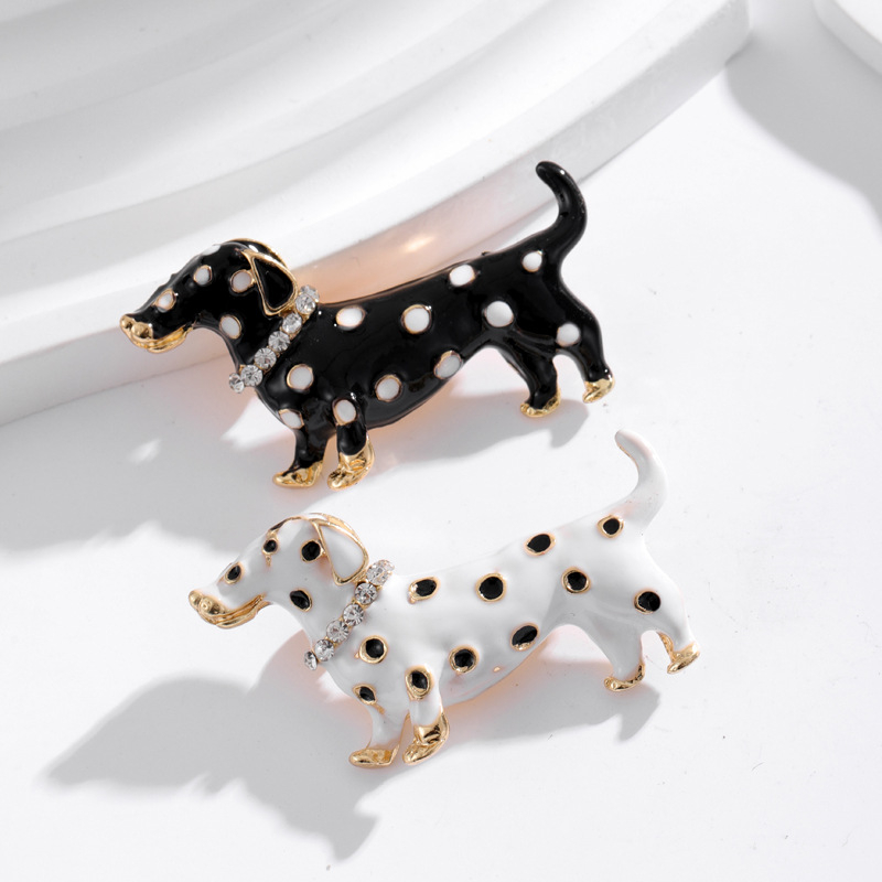 Cinko lydinio segė su dalmatinų šuns karikatūriniu dizainu bangos taškų stiliumi, daugelio funkcijų unisex aksesuaras