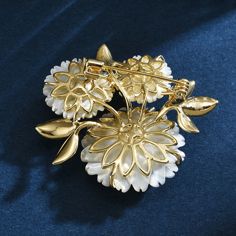 Sagė iš vario su gėlių dizainu Daisy, kaimo stilius, elektro platingo paviršius, dekoracija ir dovana